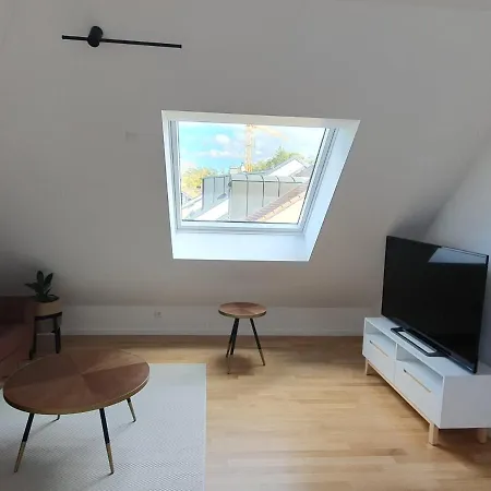 Exklusive Neubau Dachterrassenwohnung Mit Wohnungslift In Vierfamilienvilla *