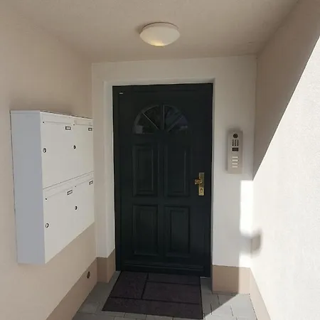 Exklusive Neubau Dachterrassenwohnung Mit Wohnungslift In Vierfamilienvilla *
