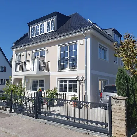 Exklusive Neubau Dachterrassenwohnung Mit Wohnungslift In Vierfamilienvilla